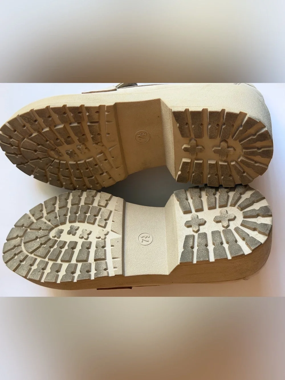 Madden Girl Women's Shoes Sz 8M Beige Chunky Platform Loafers Slip on